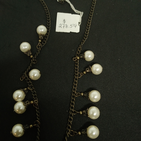 VICTORIAN PEARL STYLE NECKLACE - Picture 4 of 4